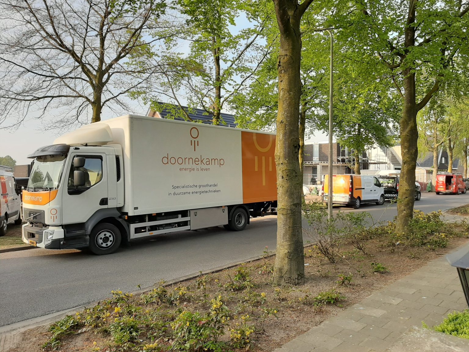 2020-04 Transport Warmblauw buffer 120, boiler 300, woning Hengevelde (1) (1)